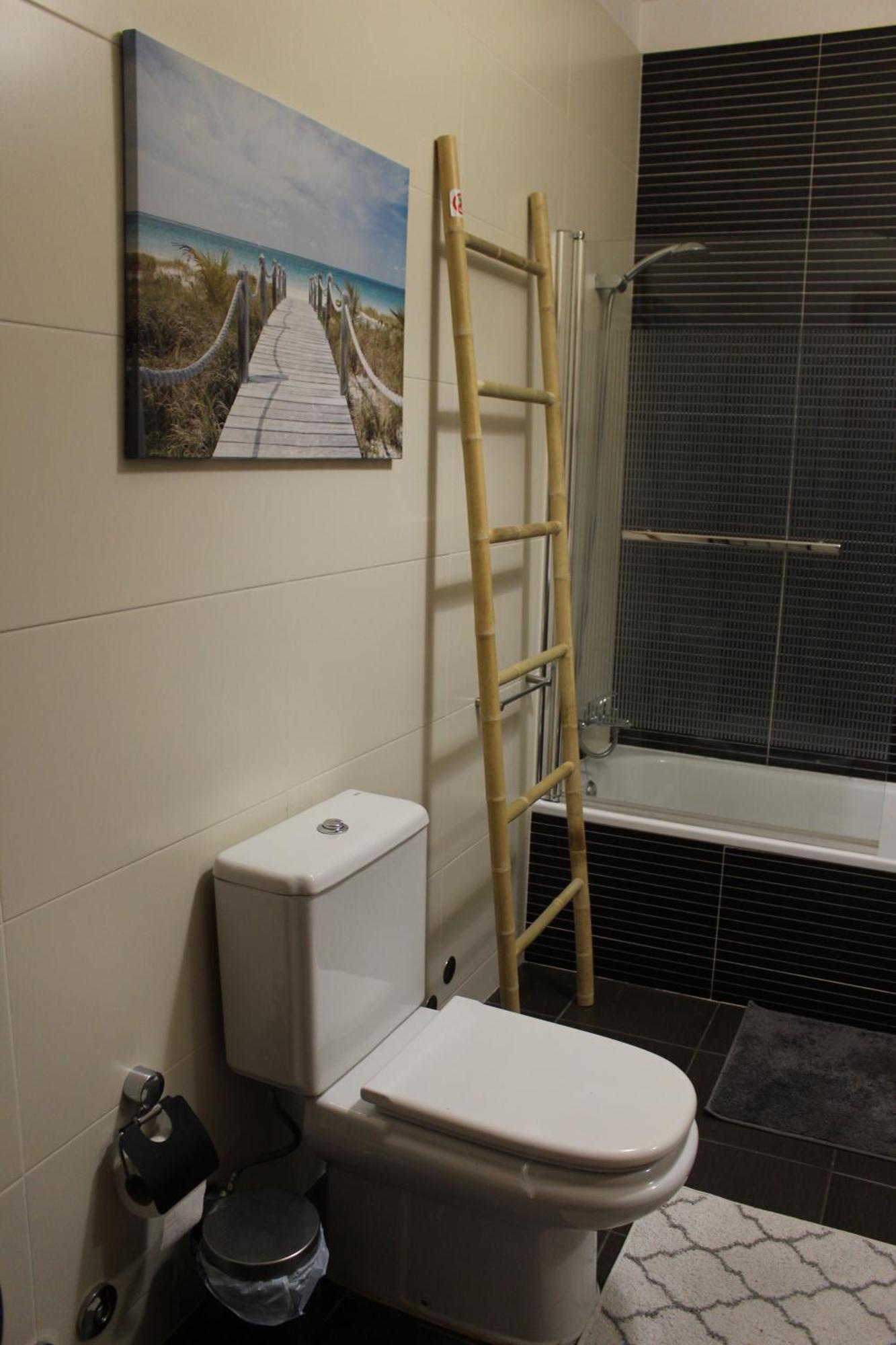 Modern 1Br For 4 - Great For Long Stays, 10 Min To Attractions 加亚新城 外观 照片